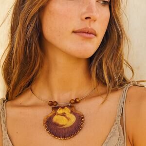 Vintage 90s BoHo shell statement, choker necklace